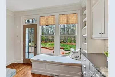 626 Hampshire Hill Road, Matthews, NC 28105 - Photo 8