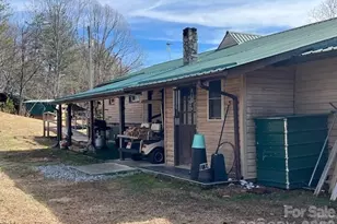 3645 Blue Door School Rd, Lenoir, NC 28645 - Photo 10