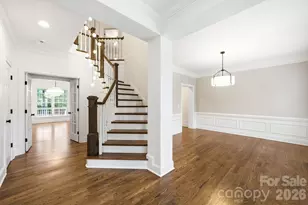 1006 Columbine Rd, Asheville, NC 28803 - Photo 2