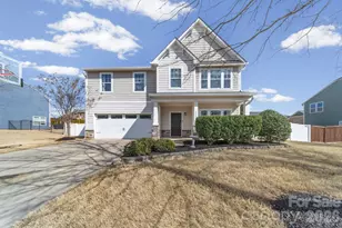 15224 Kissimmee Ln, Mint Hill, NC 28227 - Photo 2