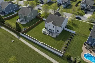 15224 Kissimmee Ln, Mint Hill, NC 28227 - Photo 2