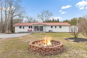 52 Baby Jane Ln, Hendersonville, NC 28792 - Photo 4