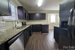 6316 Grove Park Blvd, Charlotte, NC 28215 - Photo 12