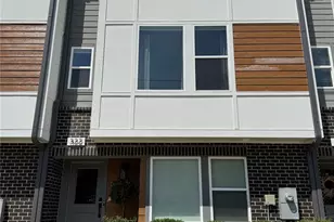 322 E Cama St, Charlotte, NC 28217 - Photo 2