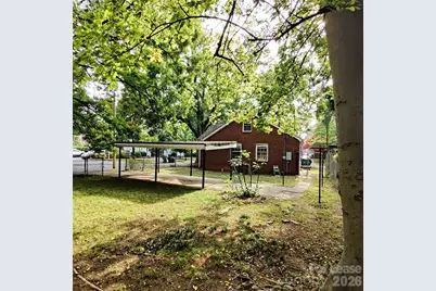 1239 E Worthington Avenue, Charlotte, NC 28203 - Photo 26