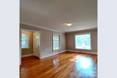 1239 E Worthington Avenue, Charlotte, NC 28203 - Photo 8