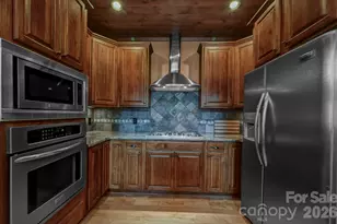 1226 Grouse Moor Dr, Sugar Mountain, NC 28604 - Photo 16