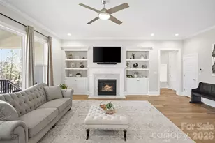 215 Trelawn St, Fort Mill, SC 29715 - Photo 2