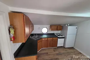 102 Malvern Dr, Hendersonville, NC 28739 - Photo 4