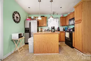 8013 Coffee Tree Ct, Charlotte, NC 28215 - Photo 14