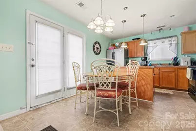 8013 Coffee Tree Court, Charlotte, NC 28215 - Photo 12