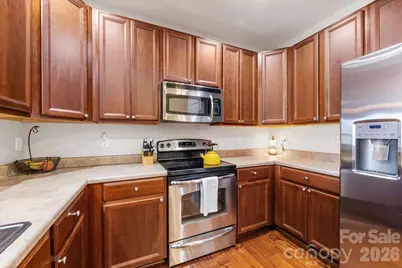 1000 E Woodlawn Road #311, Charlotte, NC 28209 - Photo 10