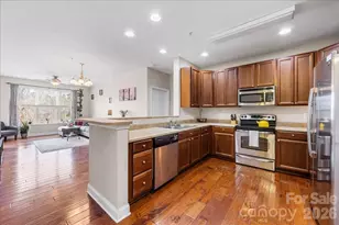 1000 E Woodlawn Rd, Charlotte, NC 28209 - Photo 4