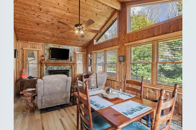 342 Mountain View Road, Burnsville, NC 28714 - Photo 16