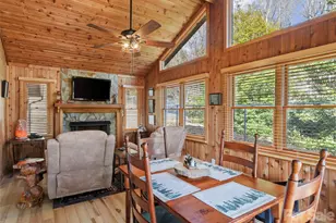 342 Mountain View Rd, Burnsville, NC 28714 - Photo 16