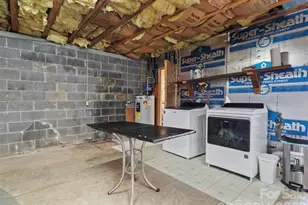 342 Mountain View Rd, Burnsville, NC 28714 - Photo 34