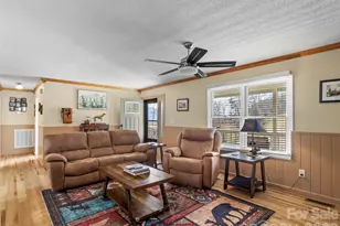 342 Mountain View Rd, Burnsville, NC 28714 - Photo 8