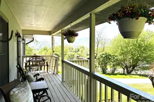 342 Mountain View Rd, Burnsville, NC 28714 - Photo 6