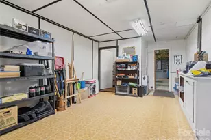 342 Mountain View Rd, Burnsville, NC 28714 - Photo 36