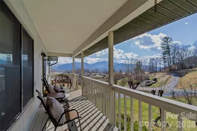 342 Mountain View Road, Burnsville, NC 28714 - Photo 4