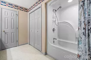 3956 Den Dr, Hickory, NC 28602 - Photo 22