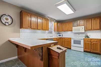 3956 Den Drive, Hickory, NC 28602 - Photo 8