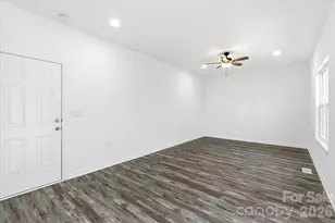 229 Deerfield Dr, Mount Holly, NC 28120 - Photo 4