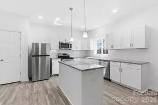 229 Deerfield Dr, Mount Holly, NC 28120 - Photo 10