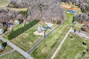 4566 Little Mountain Rd, Catawba, NC 28609 - Photo 38