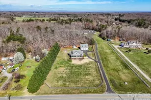 4566 Little Mountain Rd, Catawba, NC 28609 - Photo 8