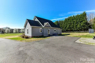 4566 Little Mountain Rd, Catawba, NC 28609 - Photo 24