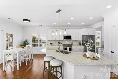 12312 McAllister Park Drive, Charlotte, NC 28277 - Photo 2