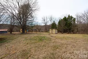 3076 Lightview Ln, Lincolnton, NC 28092 - Photo 16