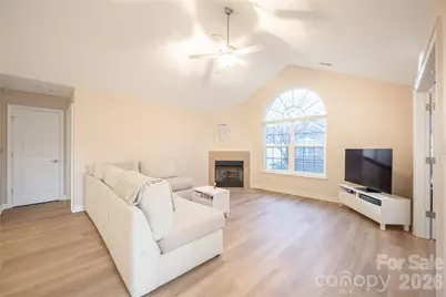 5515 Prosperity View Drive, Charlotte, NC 28269 - Photo 6