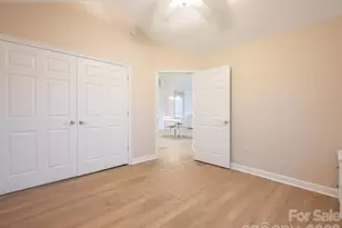 5515 Prosperity View Dr, Charlotte, NC 28269 - Photo 32