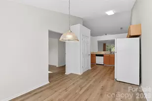 10641 Gold Pan Rd, Charlotte, NC 28215 - Photo 14