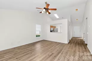 10641 Gold Pan Rd, Charlotte, NC 28215 - Photo 18