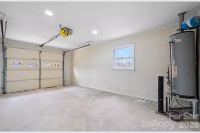 196 25th Street NW, Hickory, NC 28601 - Photo 18