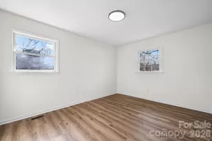 196 25th St NW, Hickory, NC 28601 - Photo 16