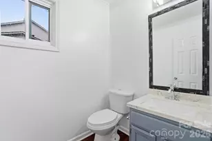 8725 Londonshire Dr, Charlotte, NC 28216 - Photo 18