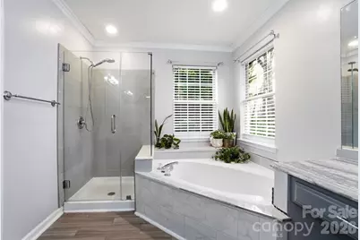 8725 Londonshire Drive, Charlotte, NC 28216 - Photo 28