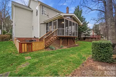 8725 Londonshire Drive, Charlotte, NC 28216 - Photo 42