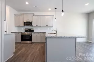 4733 Muskogee Dr, Charlotte, NC 28227 - Photo 4