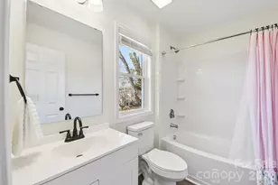 201 N Davis Ave, Newton, NC 28658 - Photo 12