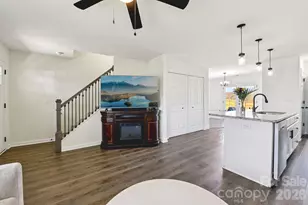 201 N Davis Ave, Newton, NC 28658 - Photo 4