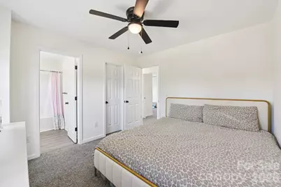 201 N Davis Avenue, Newton, NC 28658 - Photo 10