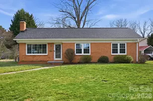 1036 Westchester Blvd, Charlotte, NC 28205 - Photo 1