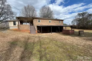 757 Carrigan Rd, Taylorsville, NC 28681 - Photo 6