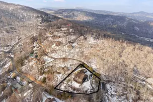 301 Highland Cir, Sugar Mountain, NC 28604 - Photo 46