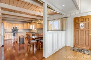 301 Highland Cir, Sugar Mountain, NC 28604 - Photo 16